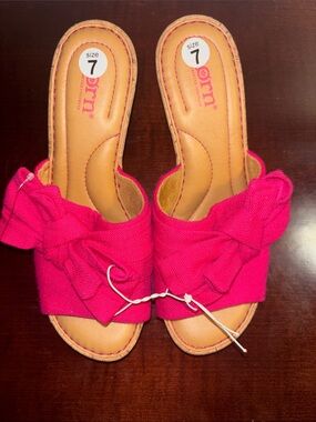 New BORN Women's Adalia Wedge Sandal
